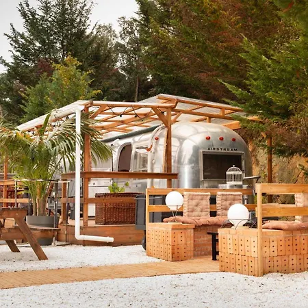 Caravana Airstream Vintage Del 67 En Orrius, Barcelona * Orrius